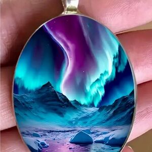 1pc Fashion Elegant Aurora Landscape Pattern Oval Alloy Glass Pendant Chain